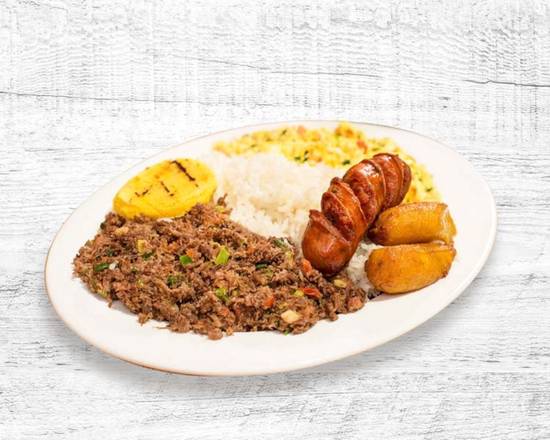 Order Carne Molida Con Arroz, Chorizo Y Huevos food online from Noches De Colombia store, Fairview on bringmethat.com