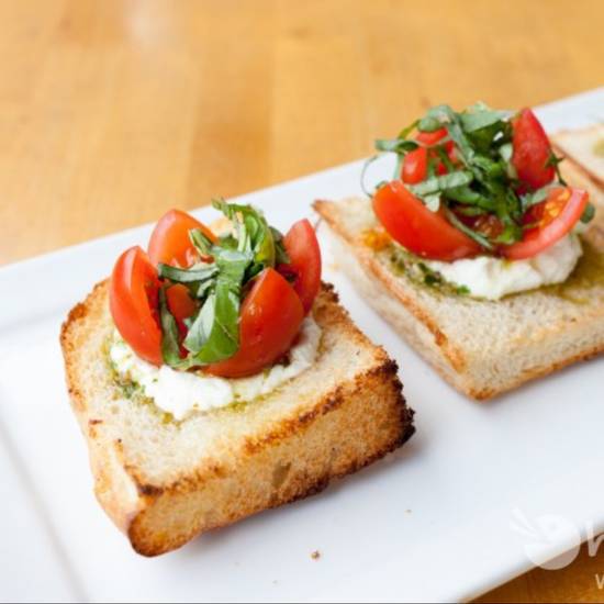 Order Pesto Bruschetta food online from The Haven Pizzeria store, San Diego on bringmethat.com