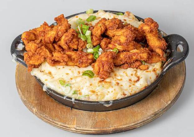 Order  Chicken mac and cheese food online from Bocas House store, Doral on bringmethat.com