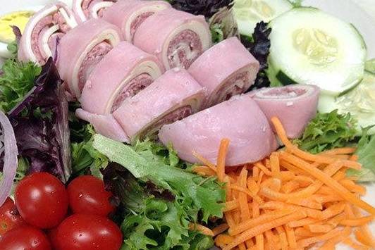 Order Chef's Salad food online from Italia Ristorante & Pizzeria 3 store, Frederick on bringmethat.com