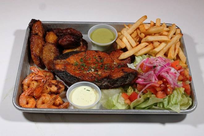 Order Bahama Fish food online from La Granja store, Hollywood on bringmethat.com