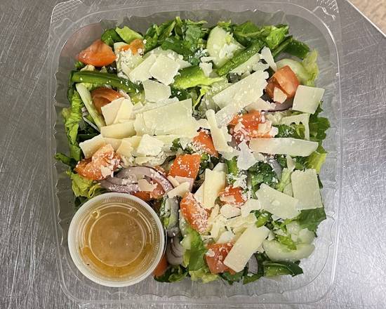 Order Roma Salad  food online from Pizza Roma store, Austin on bringmethat.com