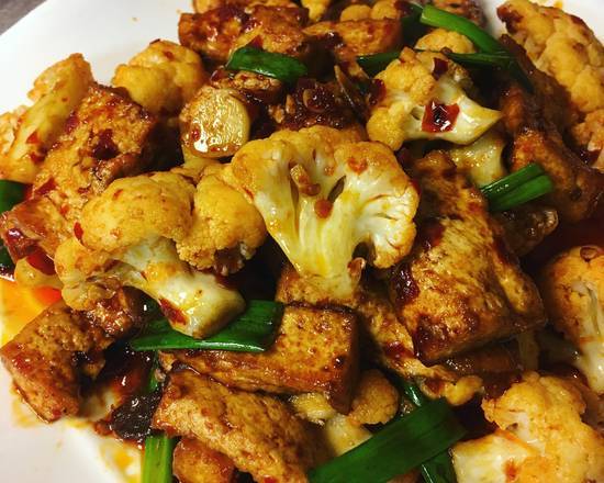 Order Sauteed Spicy Cauliflower food online from Mulan Asian Bistro - Houston Levee store, Germantown on bringmethat.com