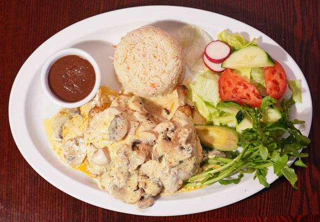 Order POLLO EN CREMA CON CHAMPIÑONES food online from Armenia Sonsonate store, Los Angeles on bringmethat.com