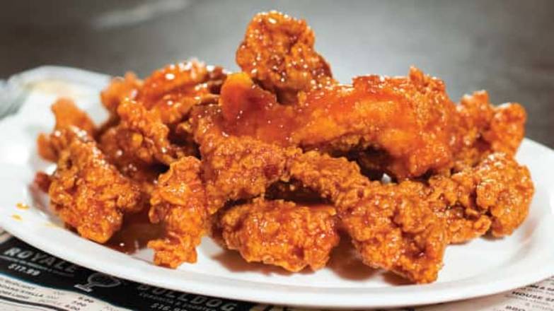 Order Hot Boneless Wings (5) food online from Dallas BBQ store, Jamaica on bringmethat.com