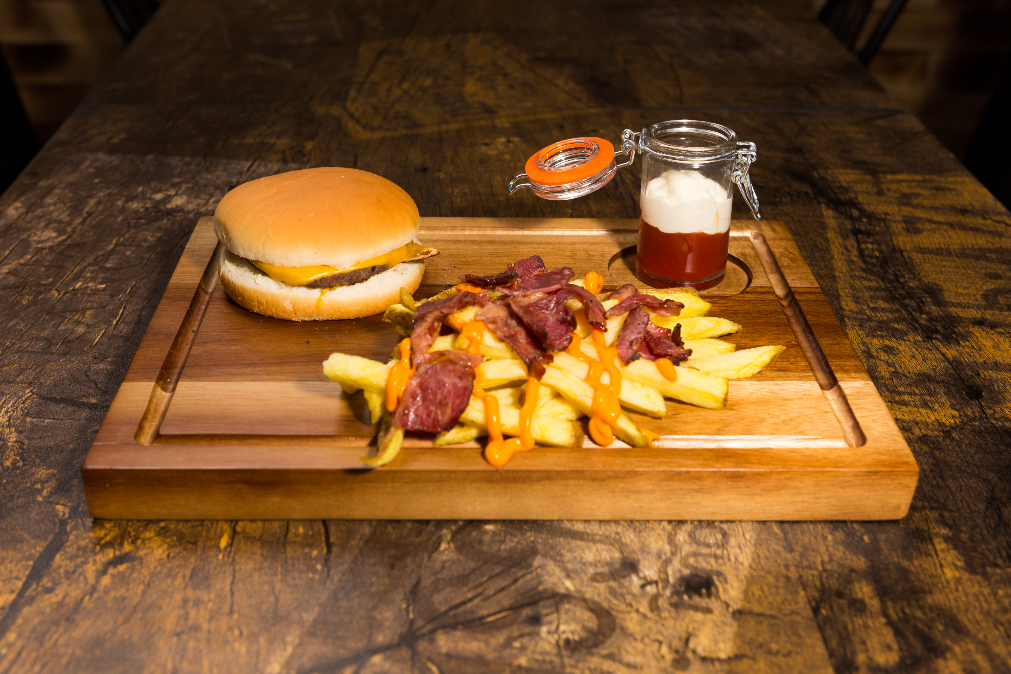 Menu cheeseburger