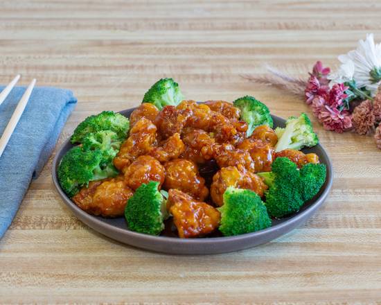 Order General Tso's Chicken food online from Mr Dragon Chinese Restaurant store, Jacksonville on bringmethat.com
