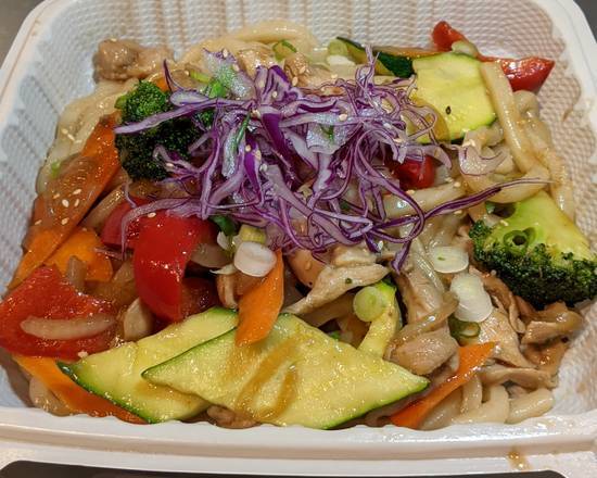 Order Yaki Udon Pan Fried Noodles food online from Jojo Sushi Bar & Restaurant store, Santa Rosa on bringmethat.com