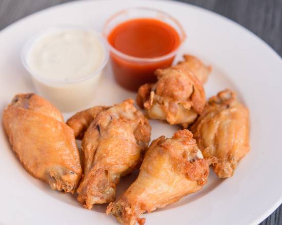 Order Chicken Wings food online from Empire Lounge And Pizzeria store, South Miami on bringmethat.com