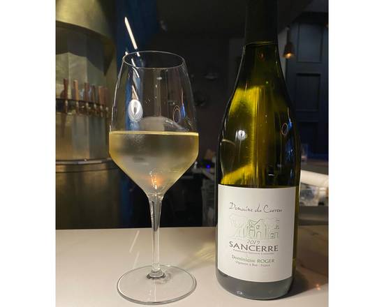 Order 2019 Dominique Rogerr Sancerre "Domaine du Carrou"  food online from Resolute Wine Shop store, San Francisco on bringmethat.com