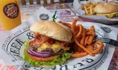 S&B's Burger Joint (20 NW 9th St)