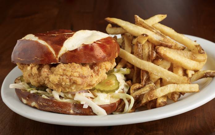 Order Southern Fried Chicken Sandwich food online from Labriola Bakery Cafe store, Oak Brook on bringmethat.com