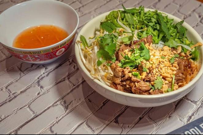 Order Beef Bun Noodle food online from Mecha Noodle Bar store, New Haven on bringmethat.com