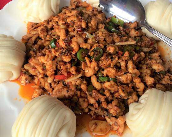 Order 44. Hot Pepper Chicken food online from Mulan Asian Bistro store, Memphis on bringmethat.com