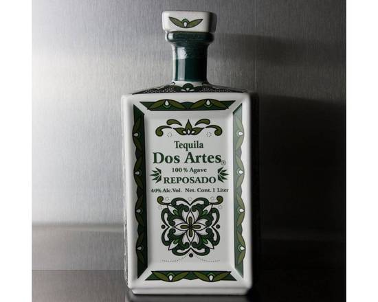 Order Dos Artes - Reposado (1L) food online from Santa Monica Liquor store, Santa Monica on bringmethat.com