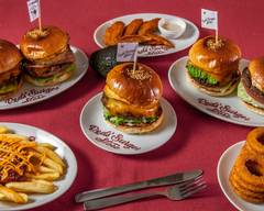 REDS' BURGER DINER　四日市駅前店