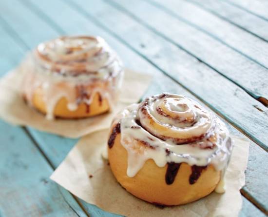 Order Classic Roll food online from Cinnabon store, Auburn on bringmethat.com
