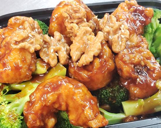 Order Jumbo Shrimps with Honey Walnut (Brown Sauce)  合桃蝦球 (魚香汁) food online from Jin Ding Restaurant store, Bryn Mawr on bringmethat.com