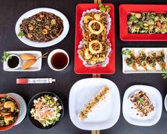 Mikono Sushi Bar (Paseo Lazaro Cardenas)
