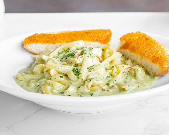 Order Chicken Pesto Pasta food online from Greco's New York Pizzeria store, Los Angeles on bringmethat.com
