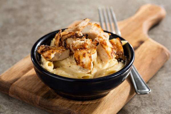 Order Pepper Pals® Cheesy Chicken Pasta food online from Chili store, Chico on bringmethat.com