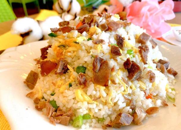 Order Beef Fried Rice(牛肉炒饭） food online from Green China Grill store, San Diego on bringmethat.com