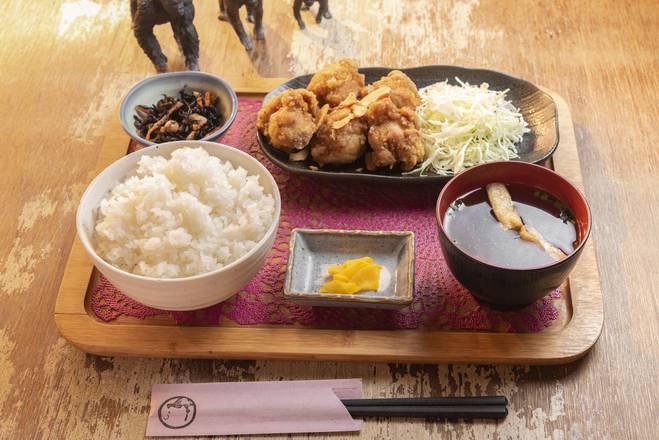 ゴリラ食堂 仙台駅前店の出前 宅配 テイクアウトメニュー ウーバーイーツ