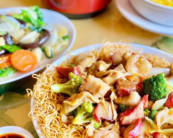 Order N1. Combo Pan-Fried Noodle food online from Din Ho Chinese BBQ store, Austin on bringmethat.com