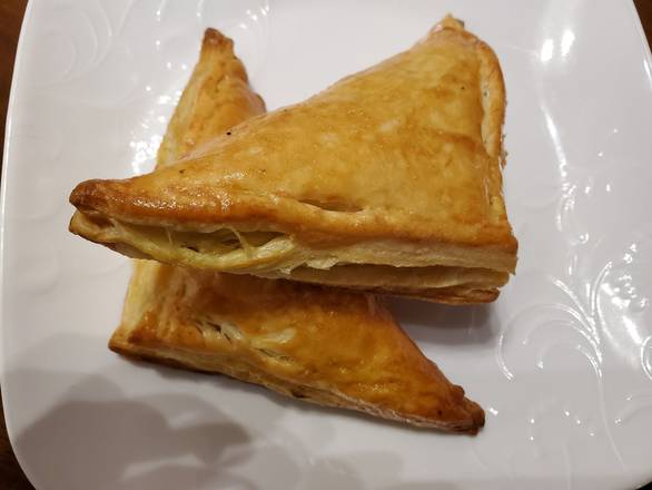 Order Bengal Chicken Samosa food online from India's Flavor store, Glendale on bringmethat.com