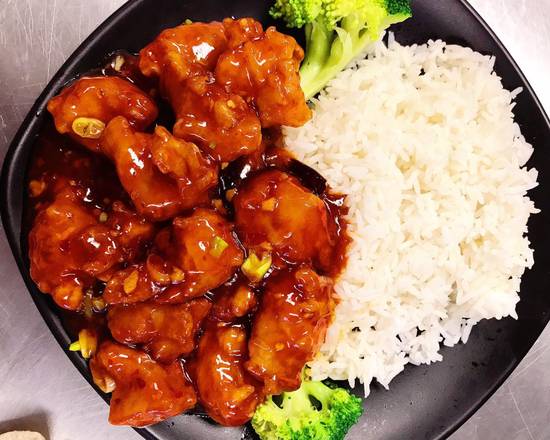 Order General Tso's Chicken with Rice food online from Hibachi & Buffet store, Westland on bringmethat.com