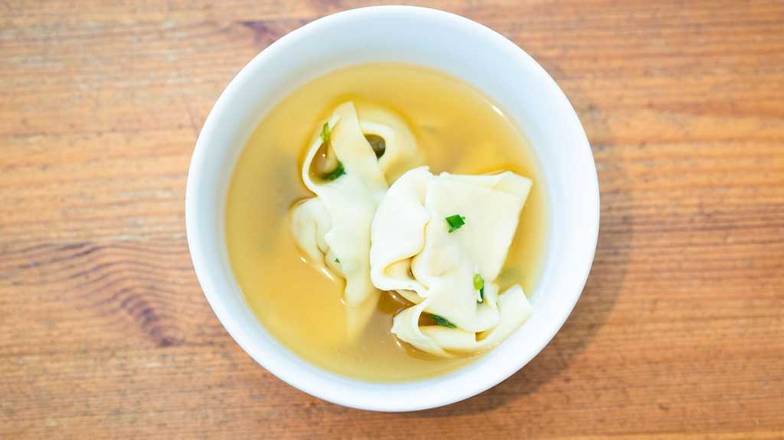 Order #20. Wonton w/ Egg Drop (Mix) food online from Cheng's Garden store, Bloomfield on bringmethat.com