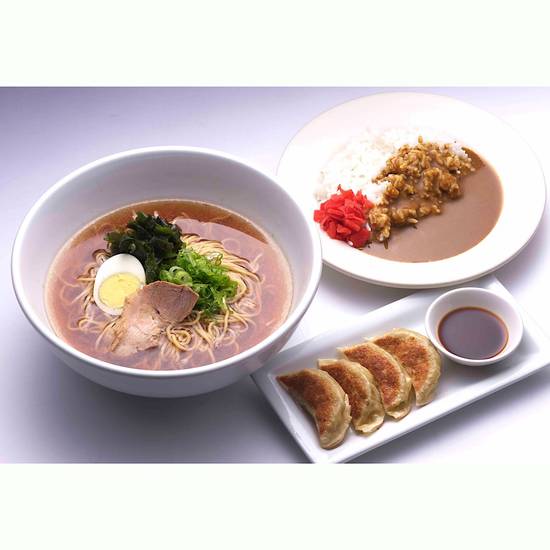 Order Ramen, 4pcs Gyoza & 1/2 -Curry Rice   food online from Mr. Ramen store, Los Angeles on bringmethat.com