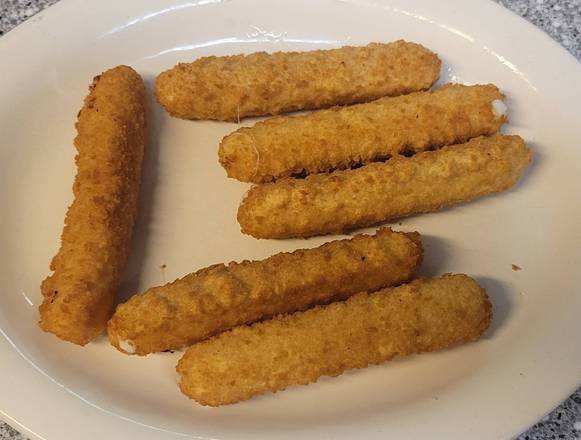 Order Mozzarella Cheese Sticks (6) food online from Fleetwood diner store, Ann Arbor on bringmethat.com