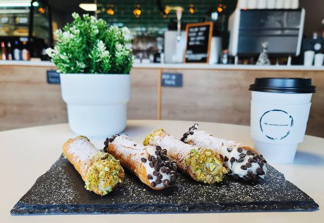 Order Cannoli food online from Espresso Yourself Coffee Shop LLC store, Tampa on bringmethat.com