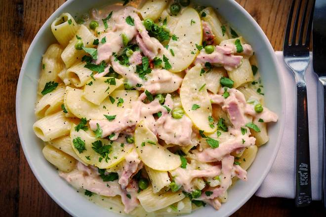 Order Ham, Apple & Peas Macaroni & Cheese food online from Founding Farmers Tysons store, Providence on bringmethat.com