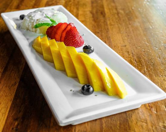 Order Fresh mango with sweet sticky rice (seasonal) food online from Summer Summer Thai Eatery store, Emeryville on bringmethat.com