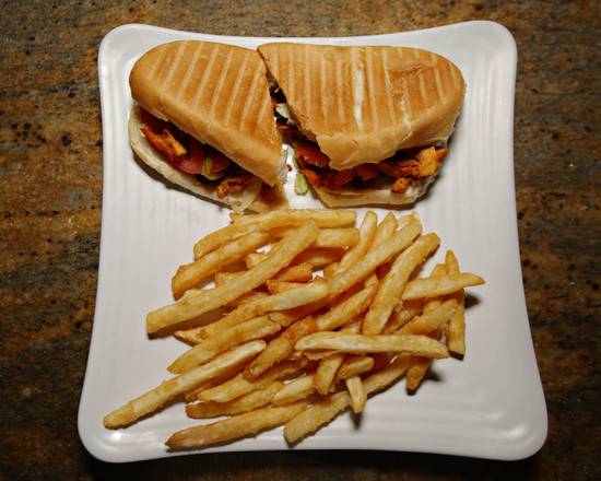 Order Chicken Sandwich food online from Cafe Layal store, HOUSTON on bringmethat.com