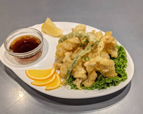 Order Crispy Deep Fried Calamari food online from Jojo Sushi Bar & Restaurant store, Santa Rosa on bringmethat.com