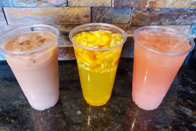 Order Horchata Salvadorena (M) food online from El Metapaneco store, Los Angeles on bringmethat.com
