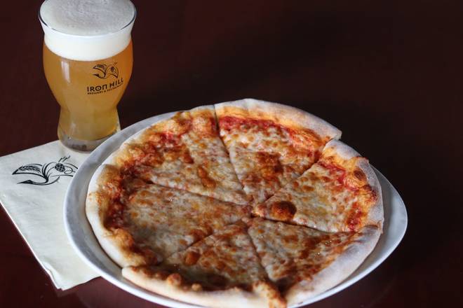 Order Traditional Pizza food online from Iron Hill Brewery & Restaurant store, Greenville on bringmethat.com