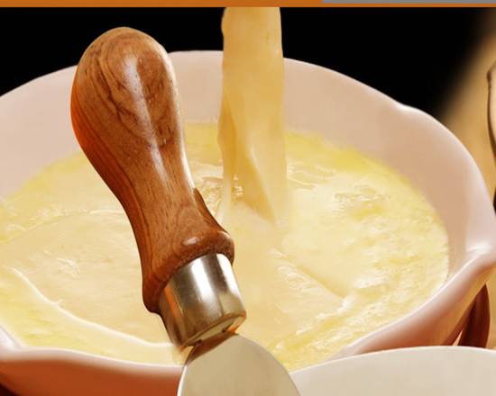 Order Melted Cheese Natural food online from Chihua Restaurant & Bar store, El Paso on bringmethat.com