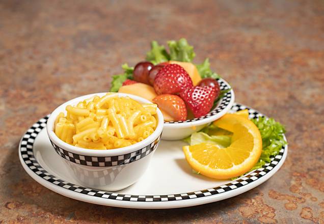 Order Cubs Brandi’s Favorite Macaroni & Cheese food online from Black Bear Diner store, Rohnert Park on bringmethat.com