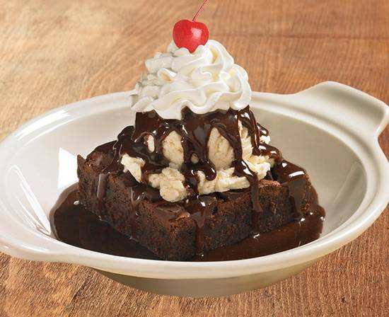 Order Warm Brownie Ala Mode food online from Huddle House store, Cleveland on bringmethat.com