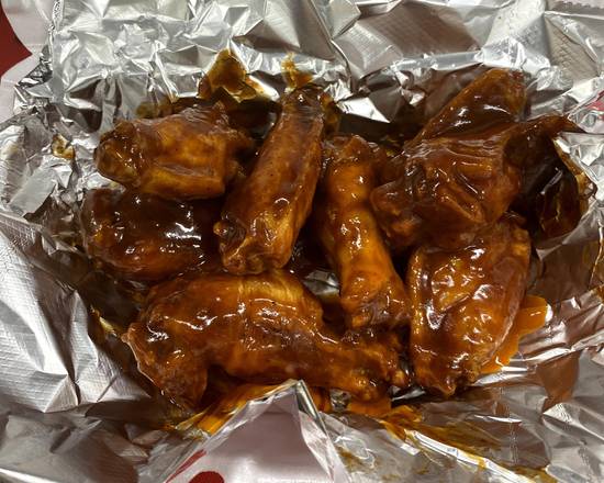 Order Wings food online from Gcd Eats store, Saint Petersburg on bringmethat.com