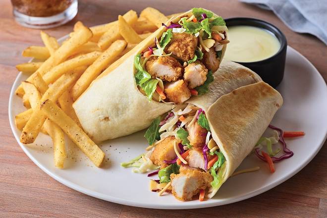 Order Oriental Chicken Salad Wrap food online from Applebee's store, Las Vegas on bringmethat.com