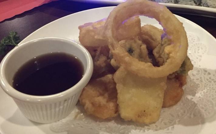 Order Vegetable Tempura food online from Sushi Bear Sushi & Grill store, Jacksonville on bringmethat.com