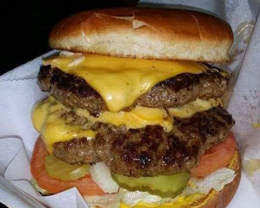 Order Cheeseburger Sandwich with Fries food online from Ms. D Wings store, Memphis on bringmethat.com