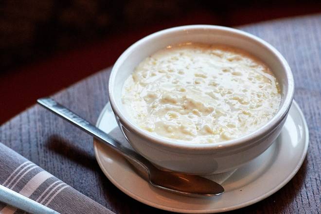 Order Cheesy Cheddar Grits food online from Founding Farmers store, Providence on bringmethat.com