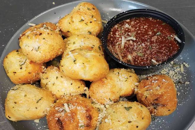 Order Garlic Parmesan Bites food online from Rotolo's Craft & Crust - Burbank store, Baton Rouge on bringmethat.com
