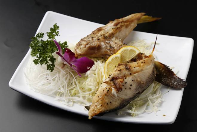 Order Yellowtail Collar food online from Yanagi Sushi & Grill store, Dublin on bringmethat.com